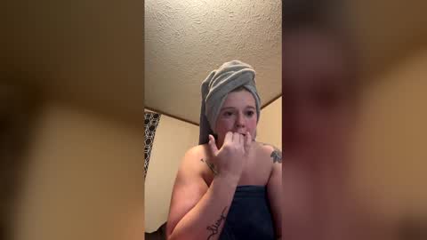 Snapshot of havannahx97 chatting on 04-06-26, 04:43 havannahx97 online show from 04-06-26, 04:43