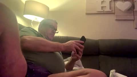 Snapshot of hawks2113 chatting on 02-17-25, 11:09 hawks2113 online show from 02-17-25, 11:09