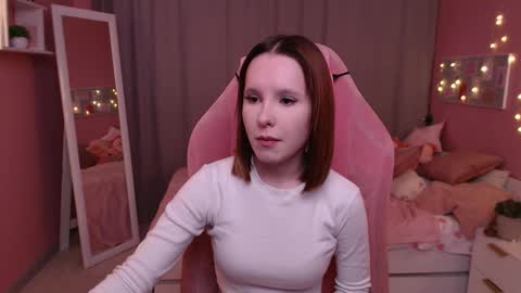 Mia online show from 02-12-26, 07:47