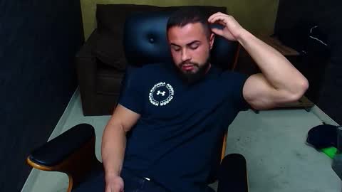 HayesWood online show from 10-25-25, 04:42