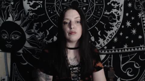 Snapshot of haylewoods chatting on 12-06-24, 02:24 Hayle Woods online show from 12-06-24, 02:24