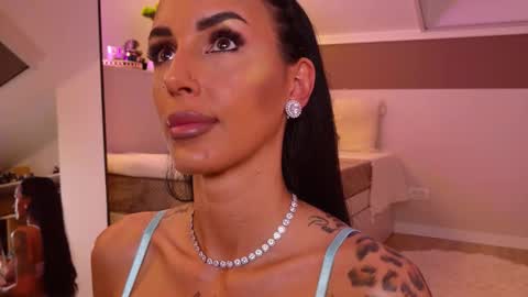 Snapshot of hayleybabe4 chatting on 02-03-26, 10:15 Hayley online show from 02-03-26, 10:15