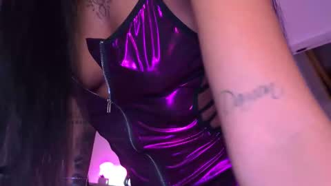 Snapshot of hayleybabe4 chatting on 02-19-26, 10:06 Hayley online show from 02-19-26, 10:06