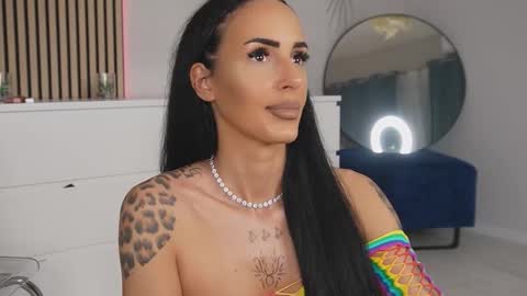 Snapshot of hayleybabe4 chatting on 02-24-26, 10:08 Hayley online show from 02-24-26, 10:08