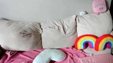 Hayley online show from 10-19-25, 07:25