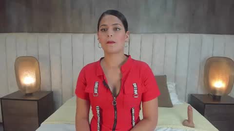 Hayli  online show from 06-17-26, 07:37