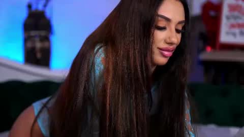 Snapshot of hayliemilf chatting on 06-25-26, 07:40 Haylie online show from 06-25-26, 07:40