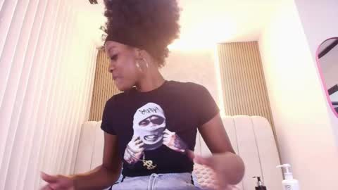 Snapshot of hazel_kataleya chatting on 04-25-26, 07:11 kataleya online show from 04-25-26, 07:11