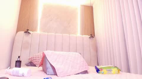 Snapshot of hazel_kataleya chatting on 05-12-26, 07:33 kataleya online show from 05-12-26, 07:33