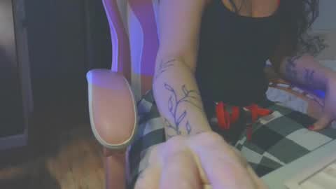 Snapshot of hazel_lyn222 chatting on 02-17-25, 01:36 Hazel online show from 02-17-25, 01:36