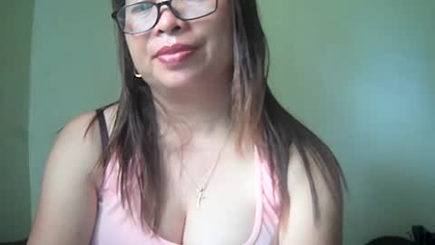 Snapshot of hazeldhane chatting on 03-07-25, 06:57 hazeldhane online show from 03-07-25, 06:57