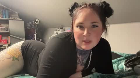 Snapshot of hazelgrace23 chatting on 07-01-26, 05:42 Hazel Grace online show from 07-01-26, 05:42
