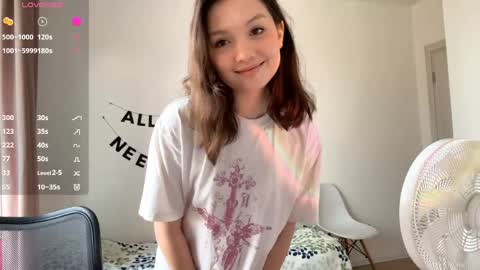 Snapshot of hazelhartshorn chatting on 06-02-26, 01:13 Kira online show from 06-02-26, 01:13