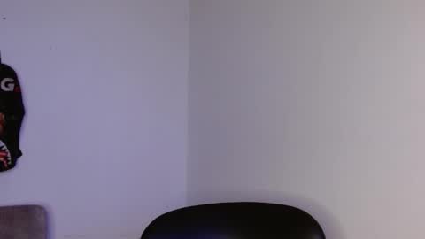 hazlan_420 online show from 12-23-25, 07:17