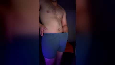 Snapshot of headlessshorseman01 chatting on 06-19-26, 05:01 Eduardo online show from 06-19-26, 05:01