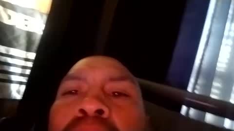 Snapshot of headshop_ chatting on 01-25-25, 06:35 Cloudznpointzsex online show from 01-25-25, 06:35