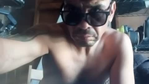 Snapshot of headshop_ chatting on 06-14-26, 08:22 Cloudznpointzsex online show from 06-14-26, 08:22