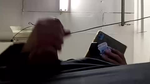 Snapshot of hearthero3 chatting on 10-12-25, 01:15 Dejesus online show from 10-12-25, 01:15