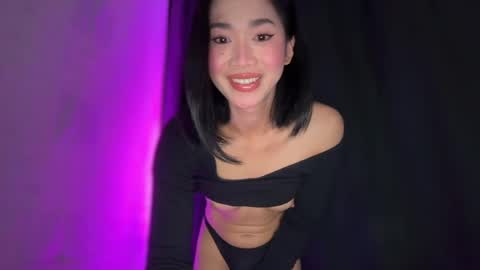Snapshot of heather_creamycum24 chatting on 04-22-26, 01:34 imani rowe online show from 04-22-26, 01:34