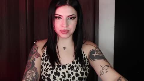 Snapshot of heatherdemonzx_ chatting on 04-22-26, 05:54 HEATHER DEMONZX Please help me to reach 100 thumbs up online show from 04-22-26, 05:54