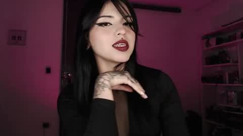 Snapshot of heatherdemonzx_ chatting on 06-16-26, 02:25 HEATHER DEMONZX Please help me to reach 100 thumbs up online show from 06-16-26, 02:25