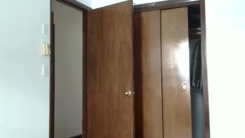 Snapshot of heatwavee chatting on 12-04-25, 06:16 heatwavee online show from 12-04-25, 06:16