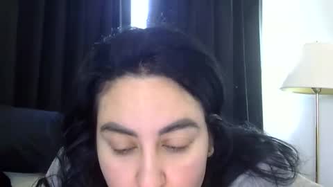 Snapshot of heatwavee chatting on 02-12-26, 03:18 heatwavee online show from 02-12-26, 03:18