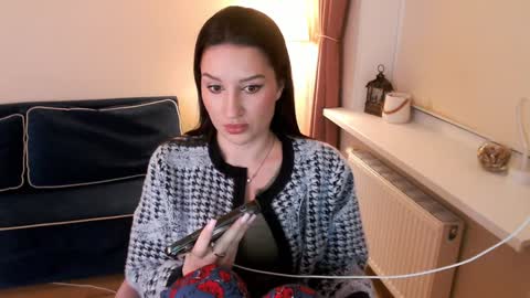 Heaven girl online show from 12-05-24, 03:39