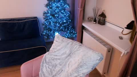 Heaven girl online show from 12-09-24, 06:35