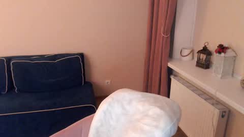 Heaven girl online show from 02-20-25, 11:43