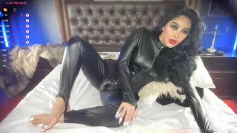 Tawan online show from 11-17-25, 02:06