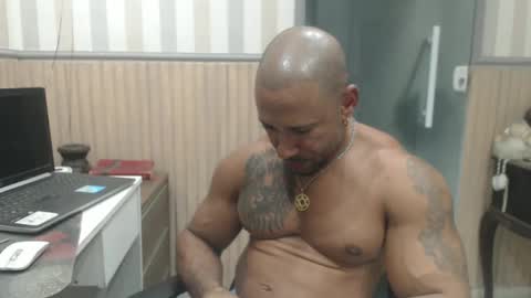 Snapshot of hebertgomes chatting on 06-11-26, 03:15 hebertgomes online show from 06-11-26, 03:15