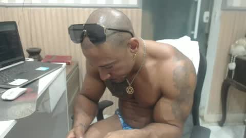 Snapshot of hebertgomes chatting on 06-12-26, 04:55 hebertgomes online show from 06-12-26, 04:55