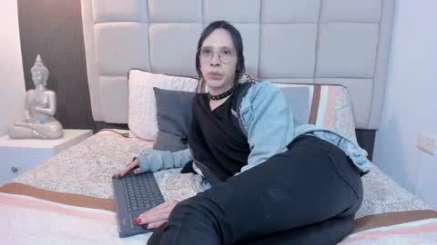 Keira Hecate online show from 02-08-25, 07:16