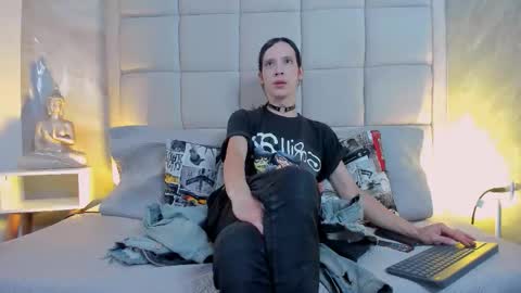 Keira Hecate online show from 10-29-25, 07:48