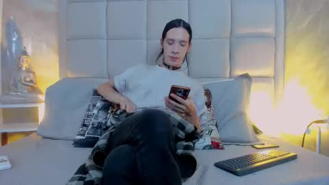 Keira Hecate online show from 11-02-25, 08:00