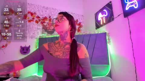 Hecate Queen online show from 10-27-25, 12:20