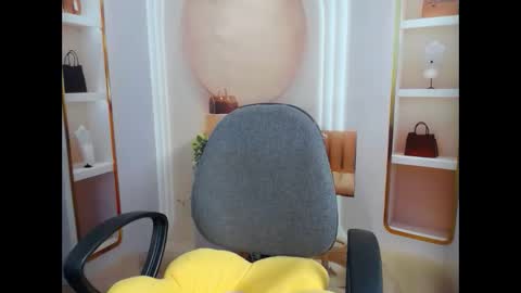 love bug online show from 04-08-26, 05:13