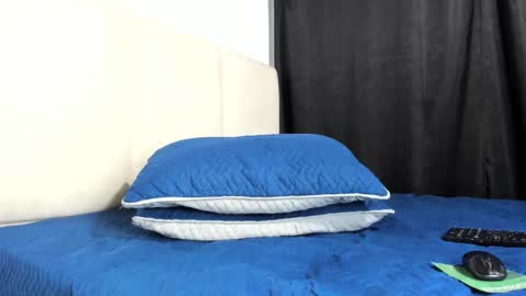  18 online show from 10-06-25, 06:33