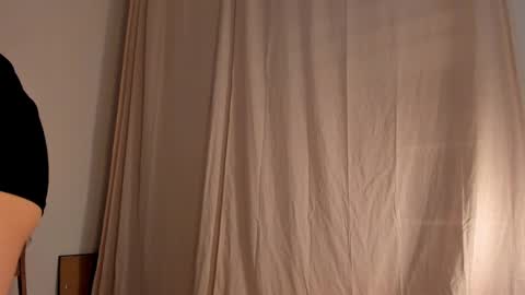 Snapshot of hee_jeen chatting on 01-26-25, 01:36 Jeen online show from 01-26-25, 01:36