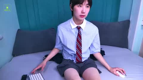 HEEJIN online show from 03-18-26, 03:15