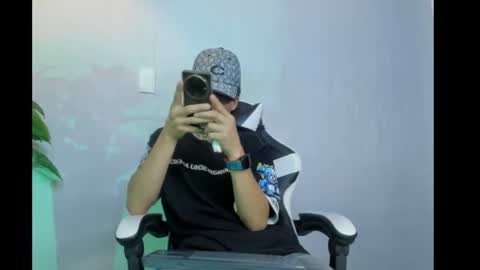 heellboy_ online show from 11-26-25, 02:56