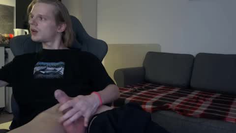 Snapshot of heey_nick chatting on 12-02-24, 04:20 Nick online show from 12-02-24, 04:20