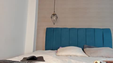 heidi_feuer online show from 10-20-25, 12:16