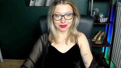 Heidi online show from 06-16-26, 04:37