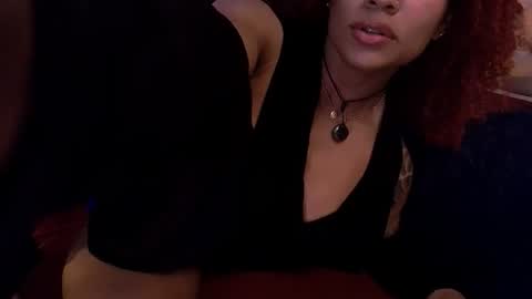 Snapshot of heidicox chatting on 06-20-26, 03:31 Heidi online show from 06-20-26, 03:31