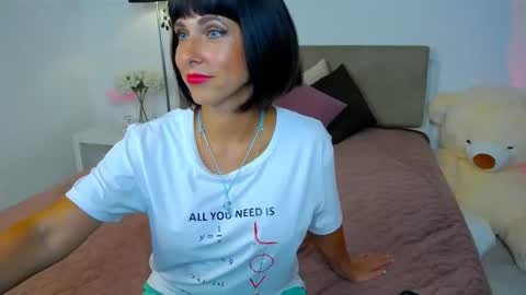 heidieraven online show from 07-13-26, 02:09