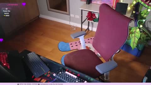 Heidi brunette Foxy red head and Carrie blondie online show from 01-14-25, 10:17