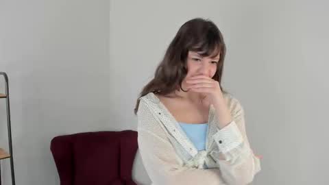 Snapshot of heily_benson chatting on 01-06-26, 08:51 Eva online show from 01-06-26, 08:51