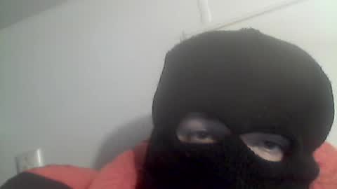 Snapshot of heisenbud420 chatting on 06-20-26, 08:11 heisenbud420 online show from 06-20-26, 08:11
